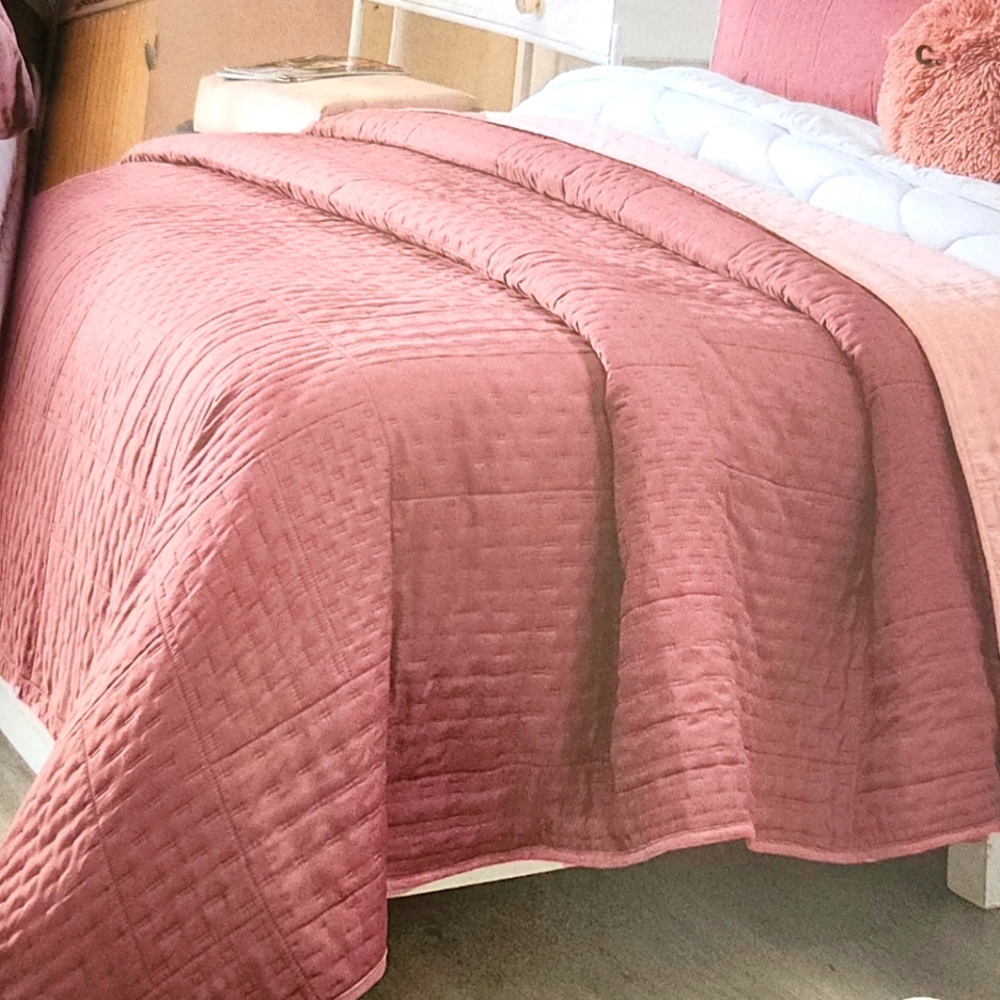 Vianney Comforter Reversible and pillows covers